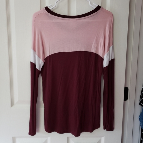 Women's Colorblock Top - Picture 3 of 4